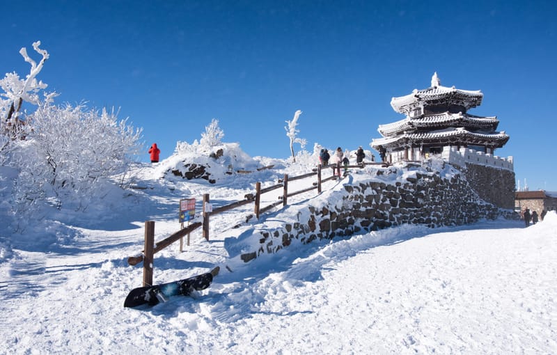Seolchunbong Sangjaeru on Deogyusan Mountain, South Korea, covered in frost during winter